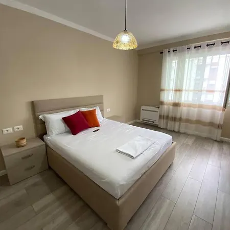 Cozy Flat Appartments In Apartman Tirana